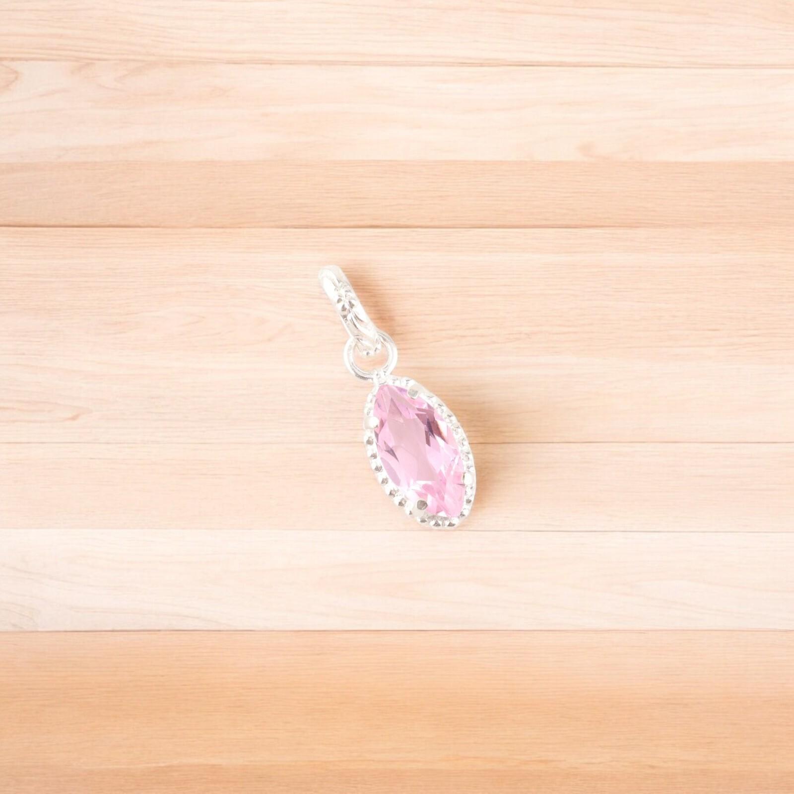 

Морганит Драгоценный камень 925 Стерлинговое серебро Ювелирное изделие Ручной работы Подвеска Подарок для мамы PP-59-10