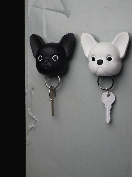 

Qualy Design French Dog Keychain white