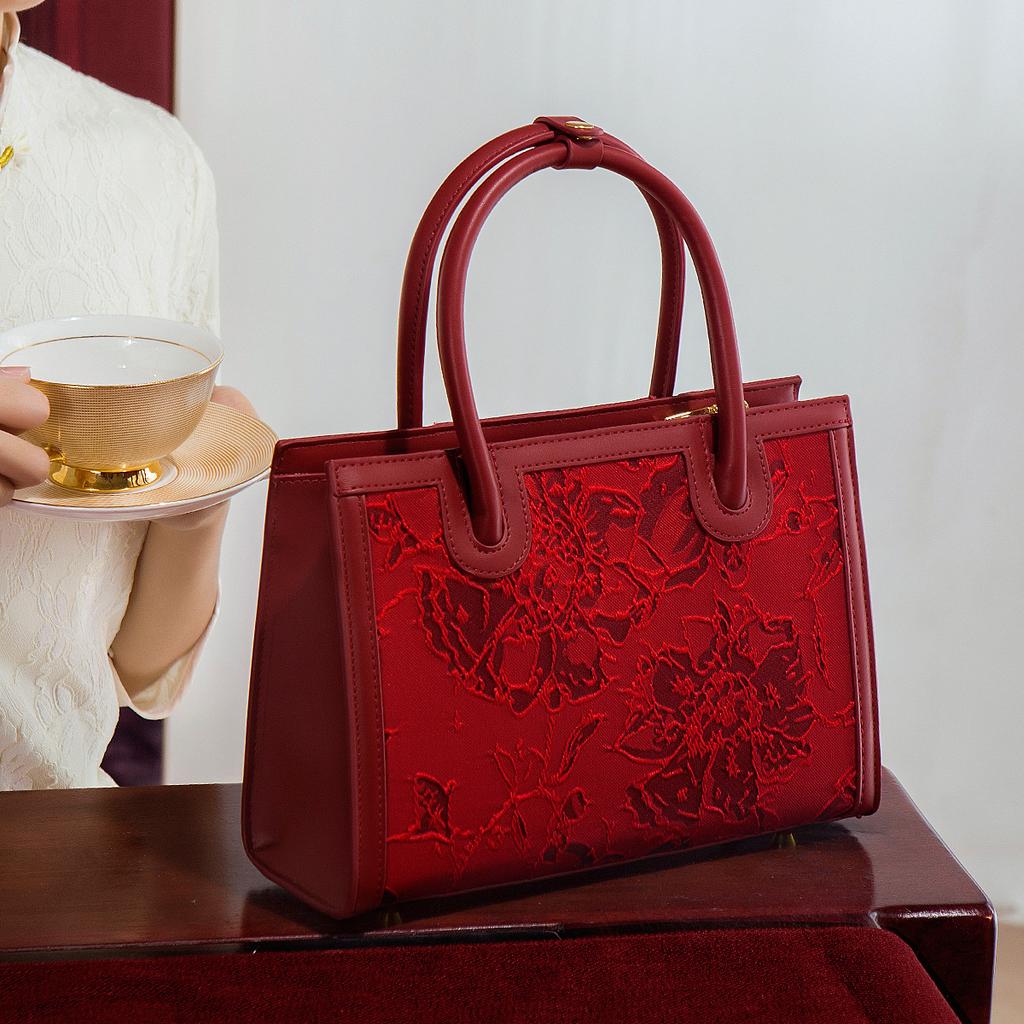Red Large-Capacity Handbag, Wedding Gift, Bride Daughter Mother Bag, Mother-In-Law Wedding Bag
