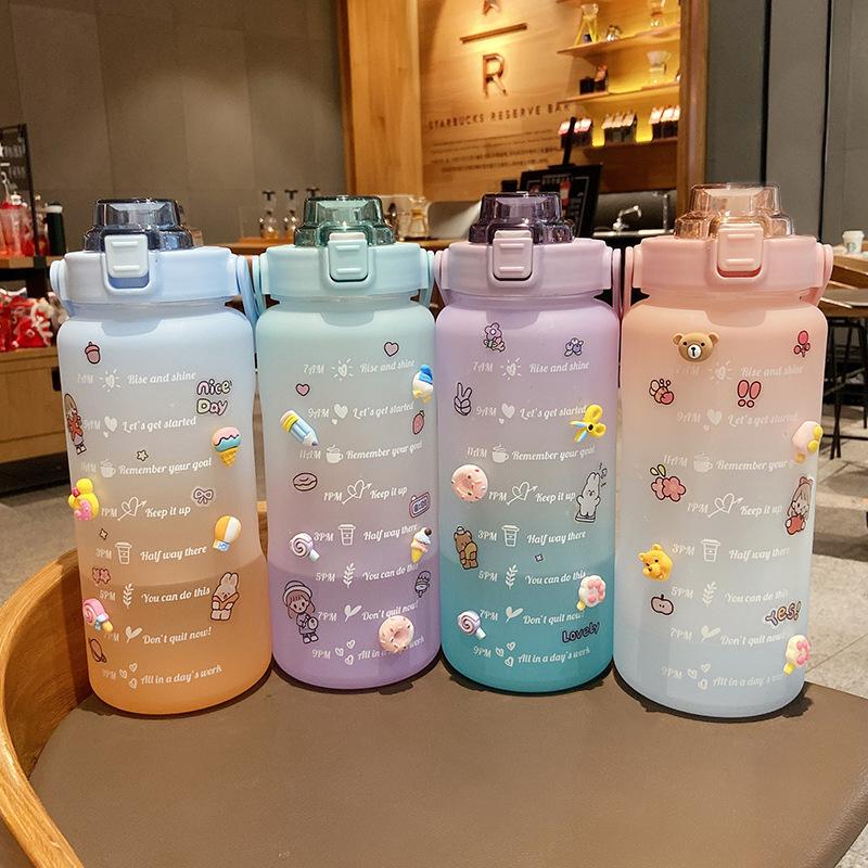 2000ml Large Capacity Summer Portable Plastic Water Bottle High-colour Sports Large Water Bottle With Straw