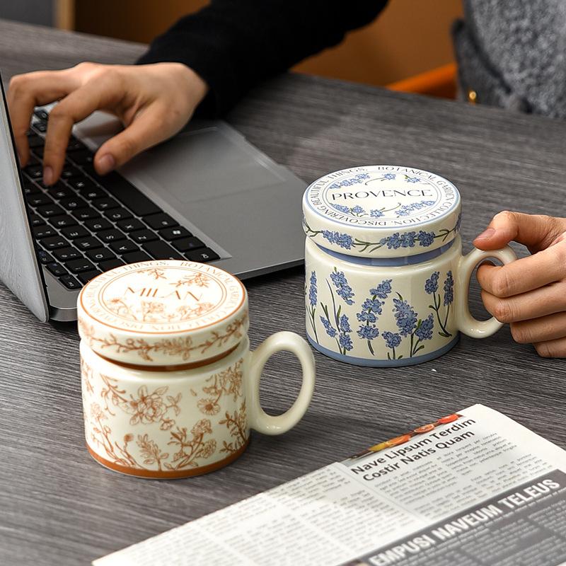 High Value Light Luxury Retro Mug with Lid Ceramic Korean Coffee Cup for Couples