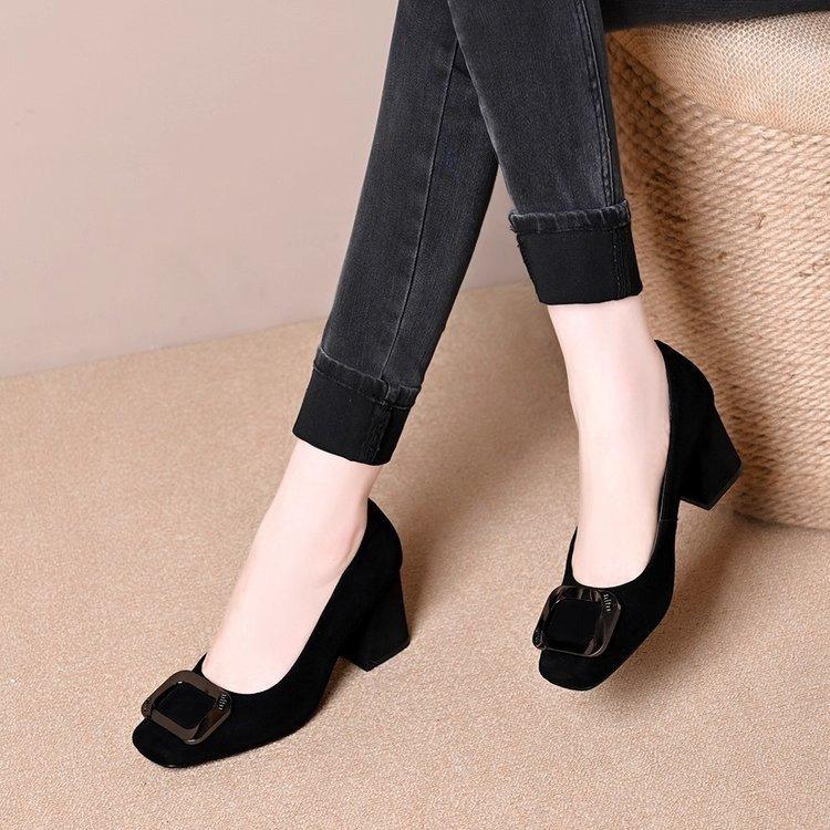 French square buckle women's shoes suede single shoes 2025 autumn new temperament square head shallow mouth high heels work commuter shoes