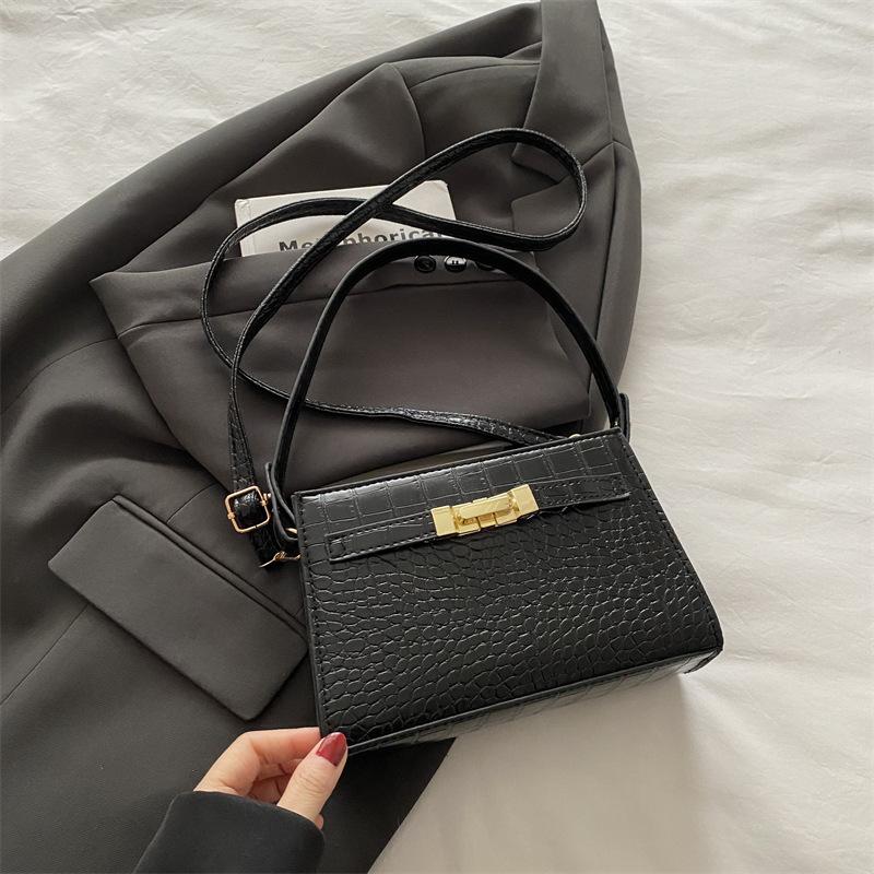 Women s bag, high-end texture temperament, fashionable and beautiful, shoulder underarm bag, handbag, commuting versatile messenger bag, women чёрный