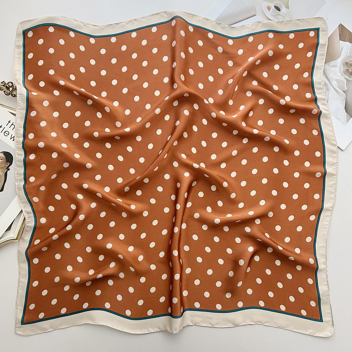 

Ladies Luxurious & Elegant Polka Dot Printed Spring/Summer Bandana Scarf, 70*70cm, Perfect For Daily Wear And Gift Giving