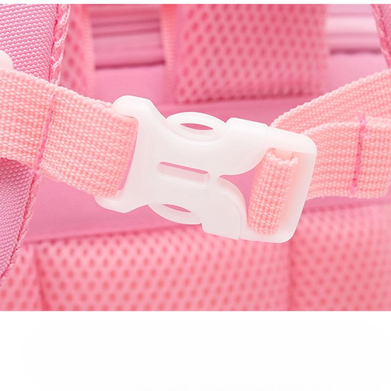 Jenter Slanking Ned Belastning og Beskytter Ryggsøylen Barneskoleelev Trekkevogn Skolesekk Tegneserie Ryggsekk