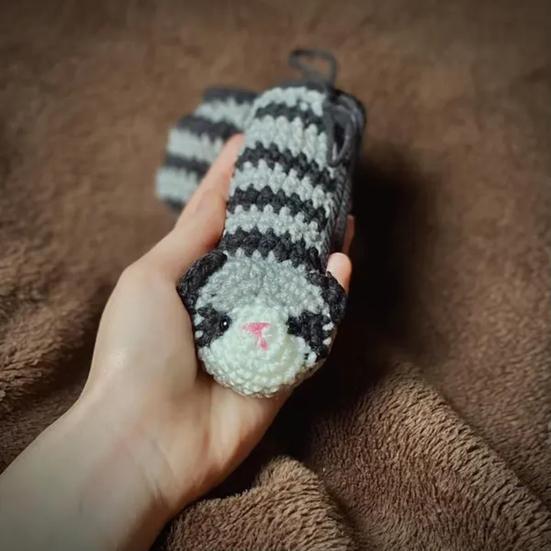 Yousheng Handmade Crochet Peter Heater Gag Gift for Men Funny Novelty Chicken/Raccoon Design Warmer Humorous Prank Gifts for Adults Husbands