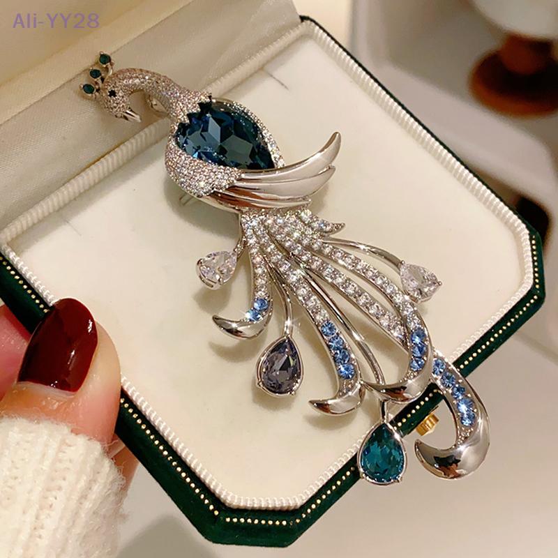 {YY28} Luxury Sparkling Peacock Rhinestone Brooch For Women Coat  Clothing Vintage Elegant Cloth Pin Fashion Accessories Gifts