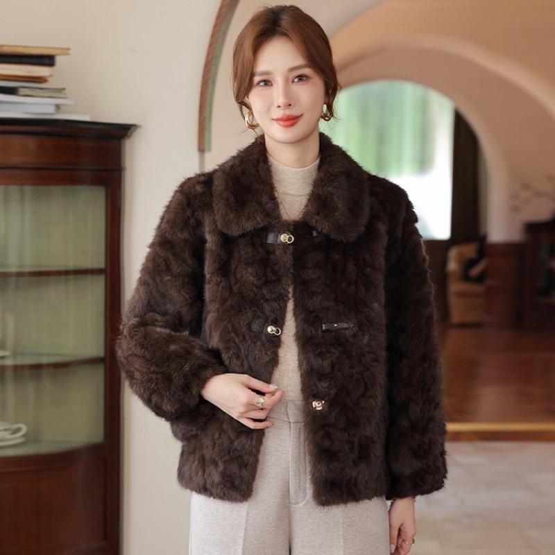 Today's New Mother Autumn and Winter Gold Mink Wear Fur In One of the Elderly Women's Woolen Coat