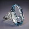 Nuovo Anello da Donna Hyperbole per Festa Cocktail Con Enorme Zircone Cubico Azzurro Montatura a Griffa Regalo di San Valentino per Moglie