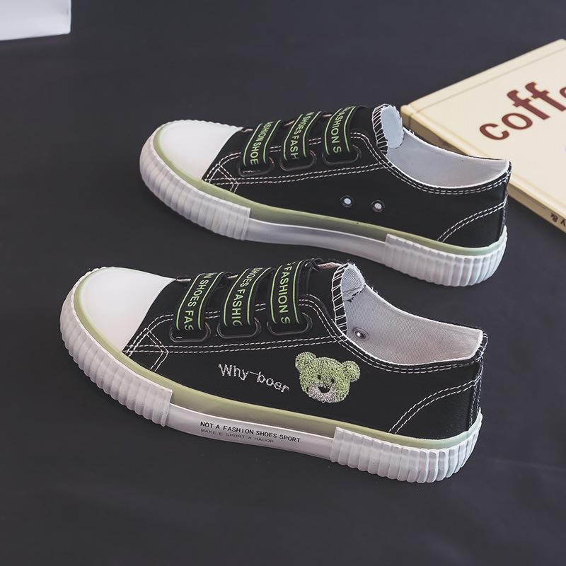 Elastic band bear canvas shoes women's versatile lazy one-pedal board shoes low-top casual shoes