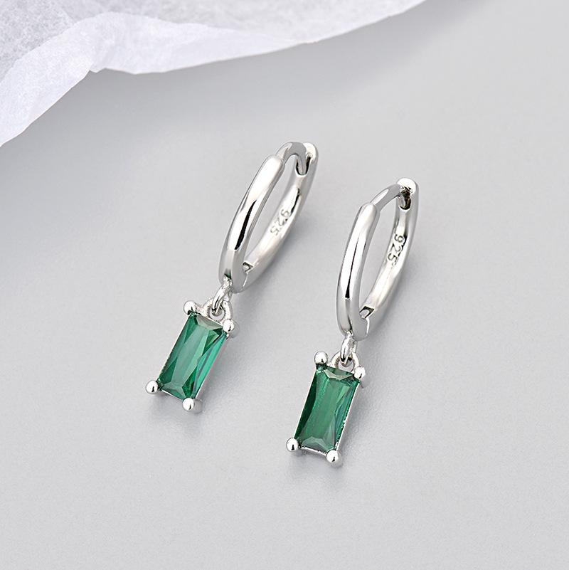 Kolorowe prostokątne kolczyki z cyrkoniami dla kobiet - Modne i stylowe