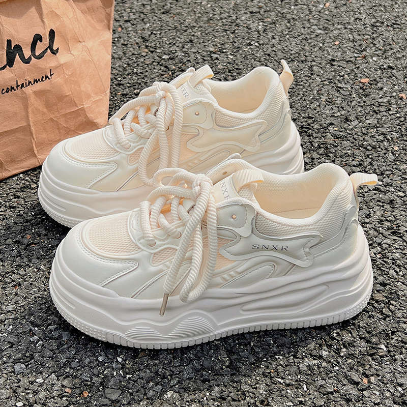 Milk fufu board shoes versatile niche lightweight casual mesh shoes 2025 summer new thick-soled breathable little white shoes women