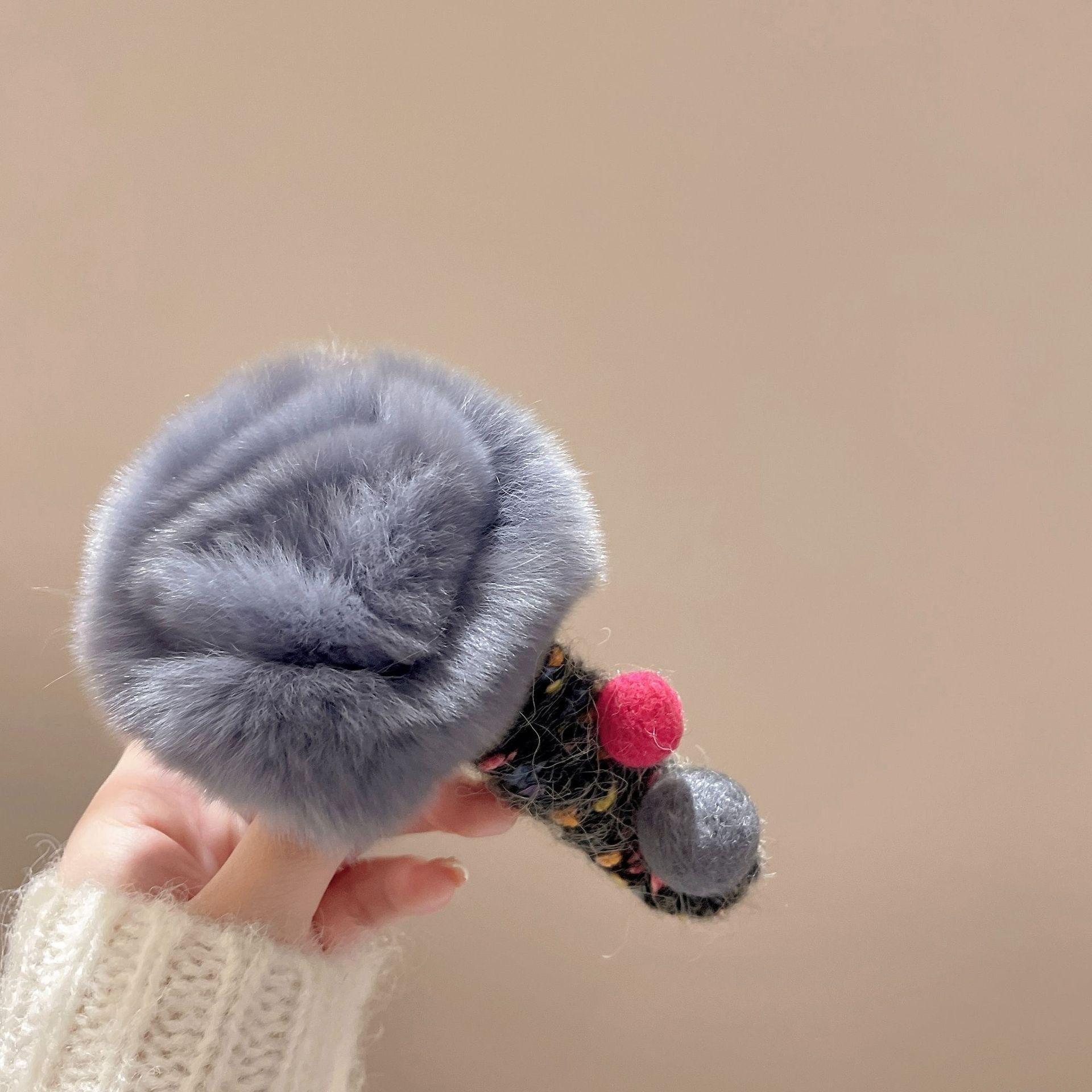 

Autumn and Winter Plush Rose Clips Headpiece Hair Clip Duckbill Clip At The Back of The Head Flat Clips High End Hair Accessory серый