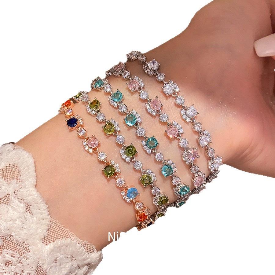 Cai Xing Lian Ying 18k Gold Plated Zircon Flower Bracelet - Simple, Fashionable, Versatile Jewelry.