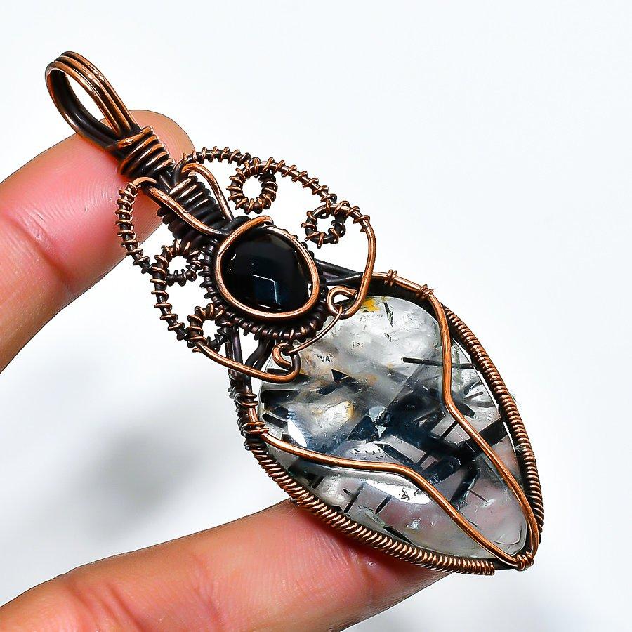 

Подвеска из медной проволоки с черным рутилом и шпинелью 3,15 дюйма 3.15 чёрный