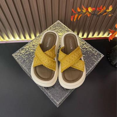 2025 Summer New 4cm Thick-soled Outer Slippers Women Ins Fashion Non-slip Breathable Beach Cool Slippers Tide