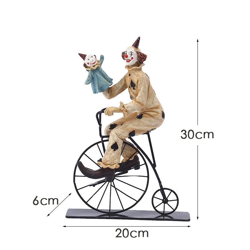 Nordic Circus Clown Figure Decoration Home Creative Decoration Desktop Entrance Foreign Trade Resin Crafts Wholesale Ornament