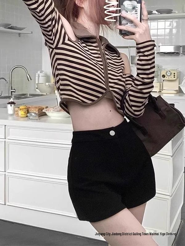 Sexy Korean-Style Black Elastic Shorts for Women with Fleece, Fashionable Spring Pants