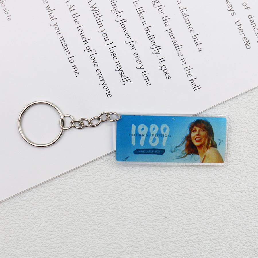 Taylor Swift 1989 Album Cd Keychain Key Ring Smiling Fan Merchandise