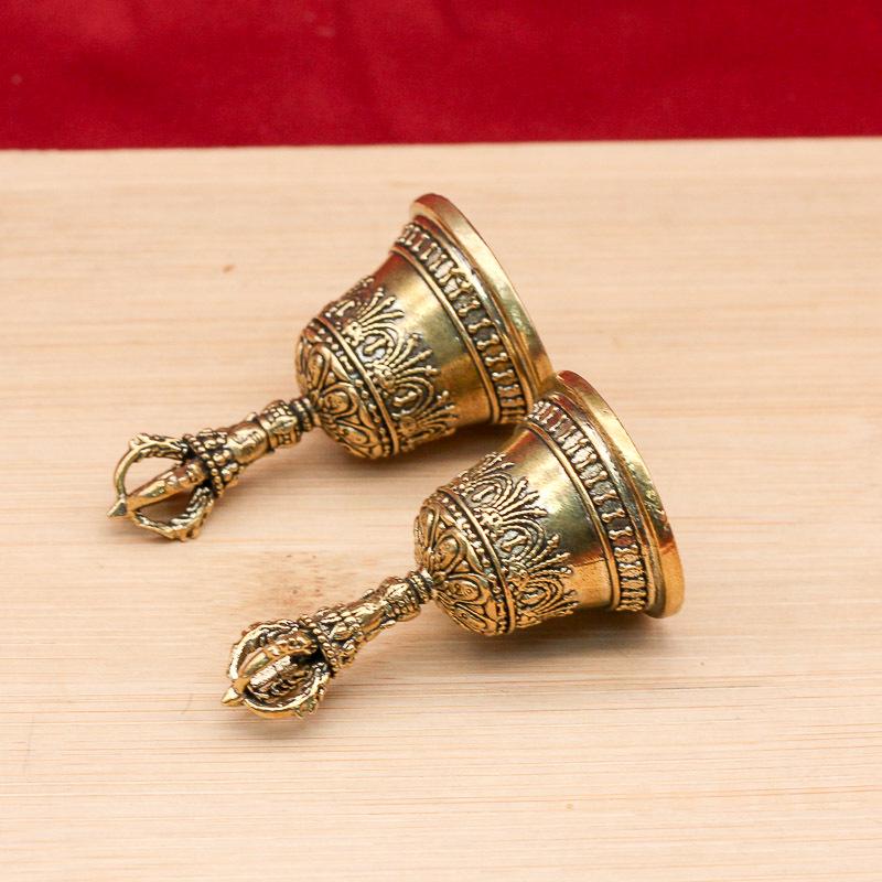 Cloche en laiton tibétain Vajra Main-Crankée Démons-Domptant Pendentif