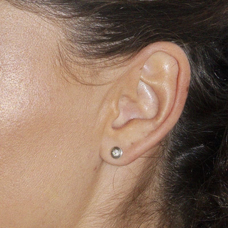 

OURPIERRE PICO EARRING SILVER Black