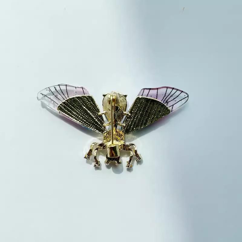 New Fairy Pink Bee Brooch High-end Transparent Wings Fashion Trend Animal Accessories Pin