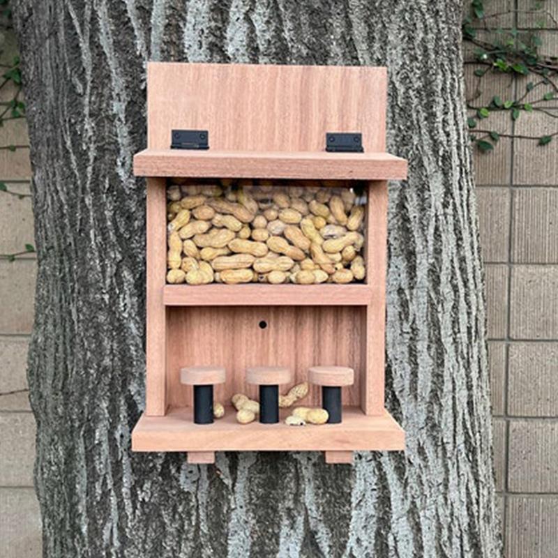 Squirrel Food Feeder Waterproof Chipmunk Feeder Wear-Resistant Sturdy Funny Novelty Removable Mounted For Backyards Gardens