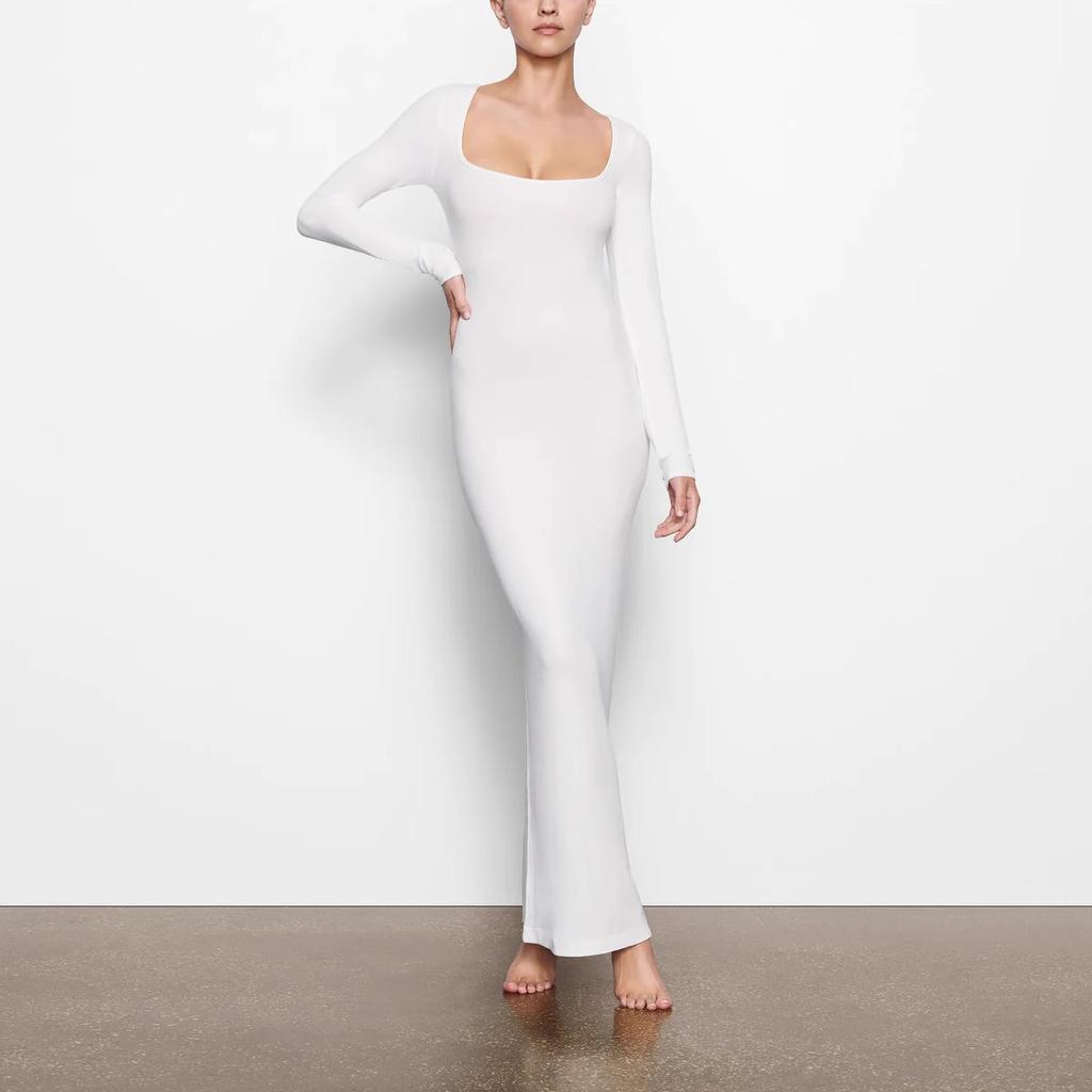 Frauen Mode Einfarbig Gestrickte Hüfte Quadratischen Kragen Langarm Kleid Sexy Dünnes Kleid