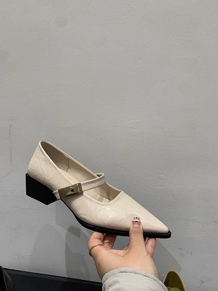 [Ushilai] French pointed temperament Mary Jane shoes women's 2025 spring new fashion shallow mouth versatile single shoes