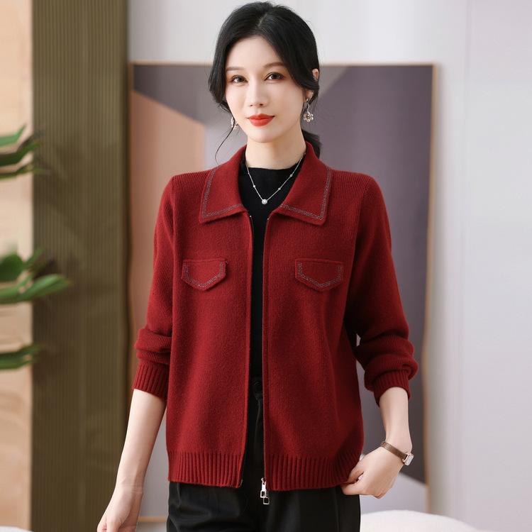 New Western-style Noble Sweater Women's Coat Middle-aged and Elderly Coat Fashion Mother Lapel Sweater Cardigan Spring Dress