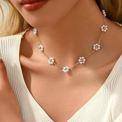 Fashion Daisy Pearl Necklace for Women Latest Stylish 18k Gold Plated Pendant Necklaces Gifts for Girls Anti Tarnish Jewelry