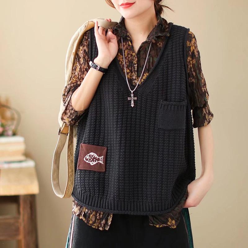 2026 Women's Plus Size V-Neck Knit Vest Cardigan - Versatile Spring & Autumn Sweater