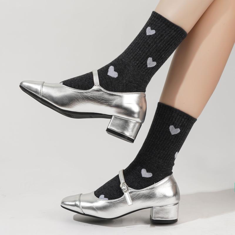 Women's  Autumn and Winter Socks Mid-tube Versatile Gray Women's Cute Solid Color Socks