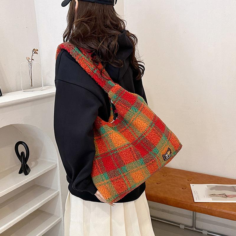 Yogodlns Women Retro Lamb Wool Cute Fluffy Handbag Plush Shoulder Bag Work Tote Bag for Shopping Work Daily Use