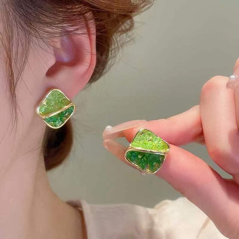 2024 Neue Trendige Grüne Acryl Runde Geometrische Stecker Ohrringe Brincos Koreanische Simulierte Perle Blume Ohrringe für Frauen Schmuck Geschenk