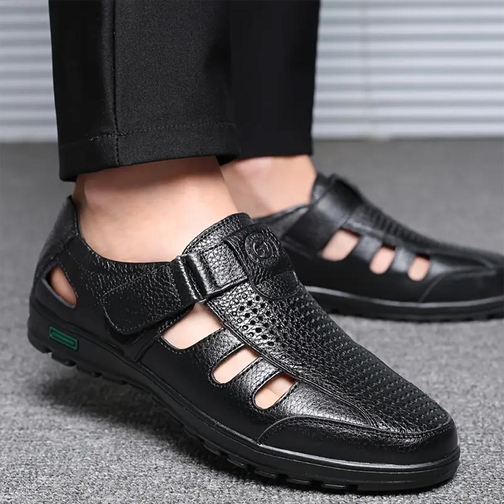 Large Size Men's Casual Sandals Hollow Breathable Bag Head Sandals Light and Comfortable Versatile Wear Cool Slippers