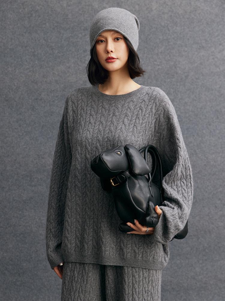 Women's Cashmere Cable Knit Round Neck Loose Sweater - Versatile, Simple, Autumn Winter Style