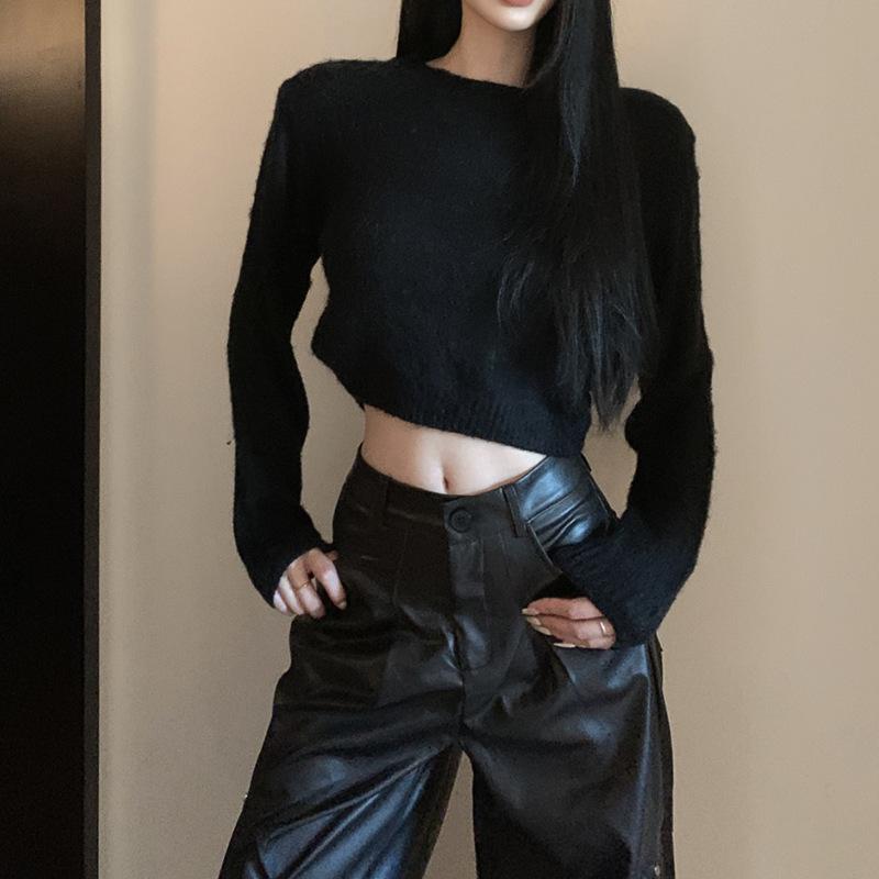 Retro American black trousers + short top women s clothing Spring and autumn 2026 new Korean version fashion suit tide S