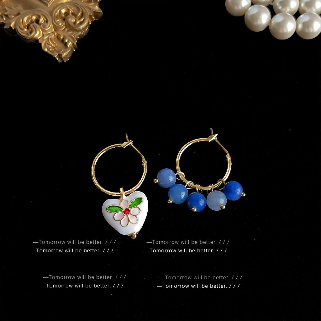Mid-Century Vintage Stud Earrings: Trendy Literary Style in Light Luxury Fashion