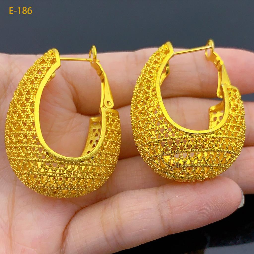 Dubai Bridal Jewelry 24K Gold Plated Earrings Exaggerated Vintage Nigerian Ladies Personalized Simple Earrings 2026