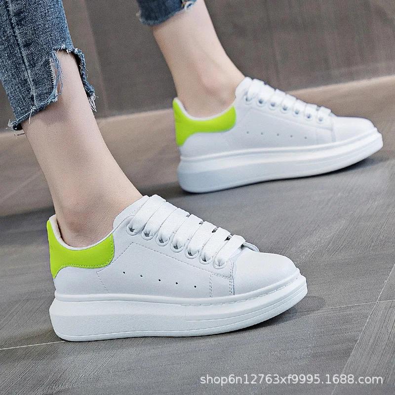 Women's Shoes 2025 Winter Velvet Leather Casual Flat White Shoes Large Size 41-43 Women's Single Shoes Tide