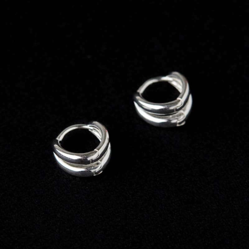 onill 05-16 Embrace (Earring)