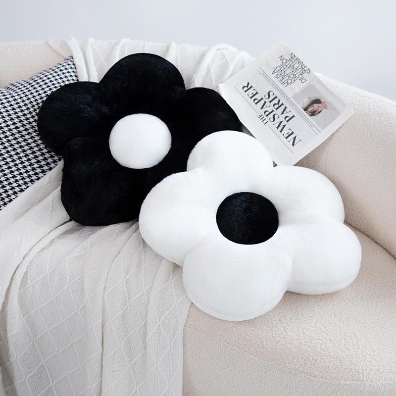 1pc Flower Shape Throw Pillow, Cute Floor Mat Seat Decorative Soft Plush 3D Floral Cushion for Sofa, Bed, Chair, Home Decor