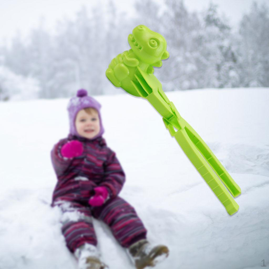 

Clip Tool with Handle for Snow Ball Fights, Outdoor Activities Kids and Adults зелений
