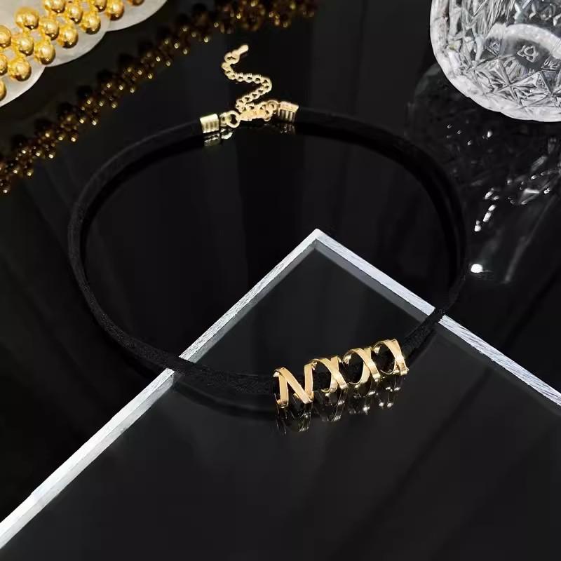 Simple black choker collar necklace women's design sense neck chain 2025 new popular collarbone chain