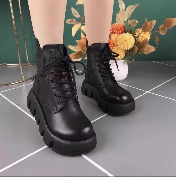 Heiß verkaufende Schneestiefel Damen Winter Baumwollstiefel Dicke kurze Stiefel Mittelalterliche und ältere warme Baumwollschuhe mit zusätzlichem Fleece