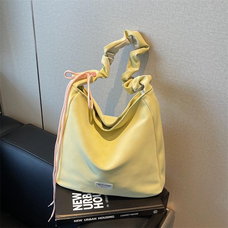 Large-capacity Commuter Bag Women's Versatile New Casual Simple Shoulder Messenger Bag Tote Bag