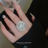 Exaggerated Flower-Shaped Ring with Sparkling Diamonds for Women, High-End Light Luxury, Exquisite Niche Design, Stunning Decorative Jewelry