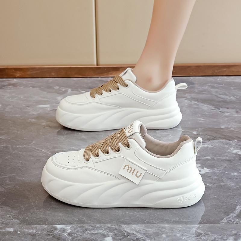 Little white shoes women's Korean version spring 2025 new student platform versatile cute casual sports board shoes tide A05