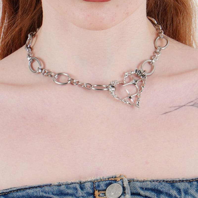 

DARINGDarling NU BOLD HEART CHOKER SILVER
